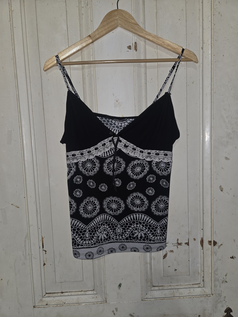 Y2K Inspired Indie-Sleaze Black and White Spaghetti Strap Cami Top